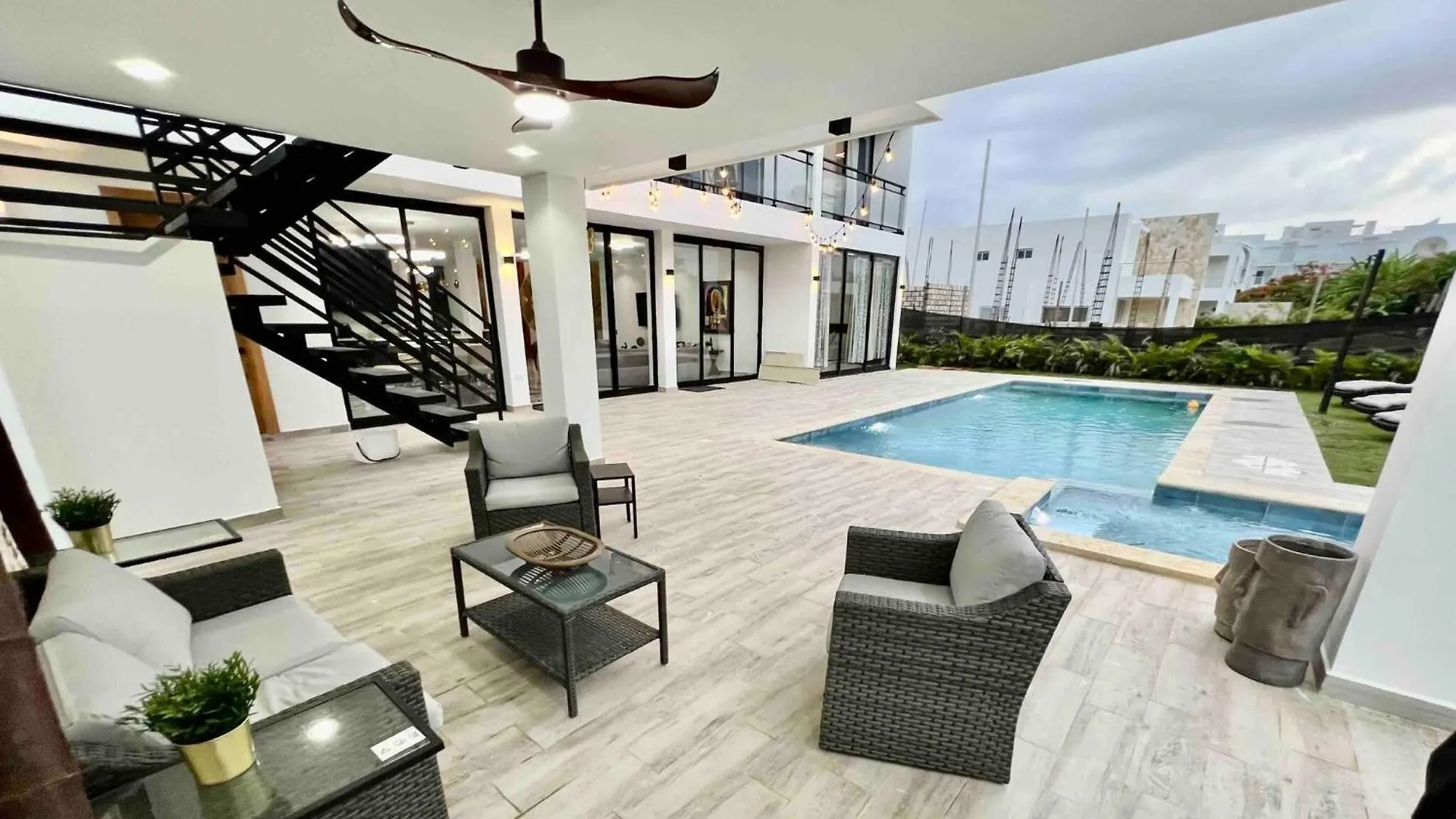 Elegant, Modern Style Villa In Playa Nueva Romana2 Boca del Soco Dominik Cumhuriyeti
