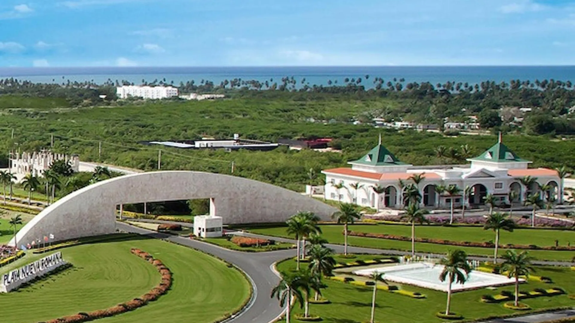 Elegant, Modern Style Villa In Playa Nueva Romana2 Boca del Soco